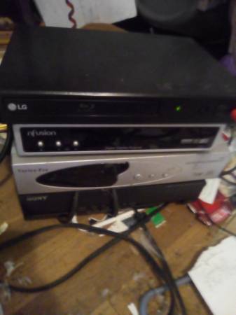 LG MP4, Wi-Fi, and Blu-ray Player, LGBPM35 1