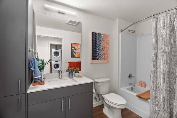 $2,145 / 529ft2 - Enjoy 10 Weeks Free! Luxury Studio Redmond w/ Gourmet Kitchen (Redmond, WA)63688462366979123