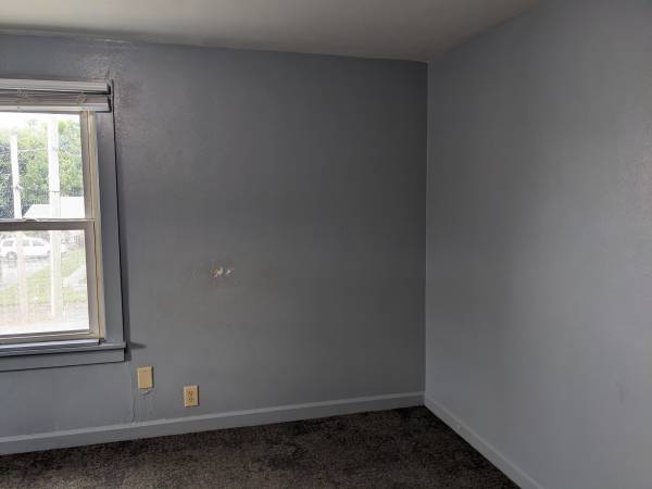 $725 / 1br - 300ft2 - 222 Martin Luther King Blvd (Anderson)63680211812353122