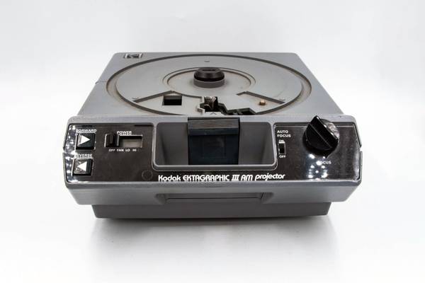 Kodak Ektagraphic Carousel Slide Projectors, Lenses 1