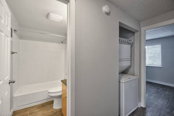 $1,449 / 2br - 803ft2 - 🥰Convenient in-home washer & dryer, 1 Month Free!!! 🥰 (5400 Southwest 180th Avenue, Aloha, OR)63956788677122121