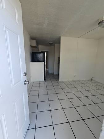 $1,100 / 1br - 550ft2 - Apartment for rent, 1 bedroom, 1 bathroom (Hallandale)64049278694658123