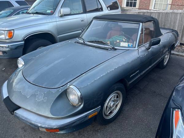 1986 Alfa Romeo spider veloce - $2,00063614914807937122