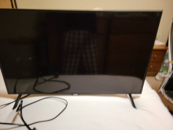 Samsung Smart TV 32inch 1