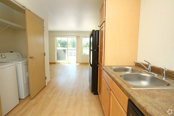 $925 / 450ft2 - ¡Ubicado en Williston!, Estudio 1ba, Opciones para Mascotas (705 E Highland Dr, Williston, ND)63685401357955123