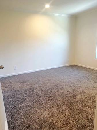 $2,150 / 3br - 1456ft2 - Let us help you find your next home! Check out this 3 bed, 2 bath! (Fort Pierce)63799984470915120