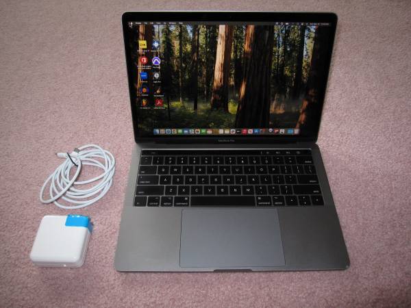 2017 Apple Macbook Pro i7 16GB 512GB Flash HD Touch Bar Sequoia 1