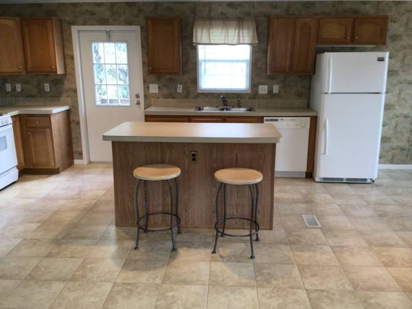 $55,995 / 3br - Modern 3 bed/2 bath home with covered porch! (Holland)63836547810563122