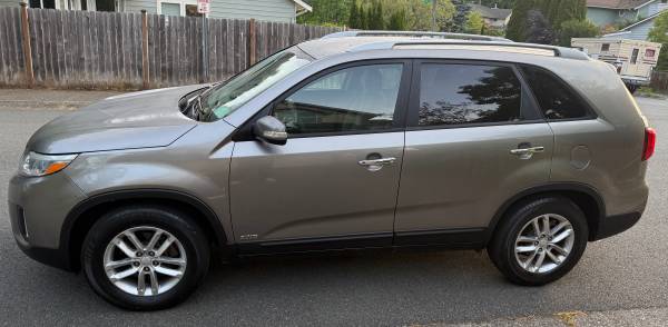2015 Kia Sorento LX AWD (98k millas originales) - $3,650 (Bothell)63654707365761120