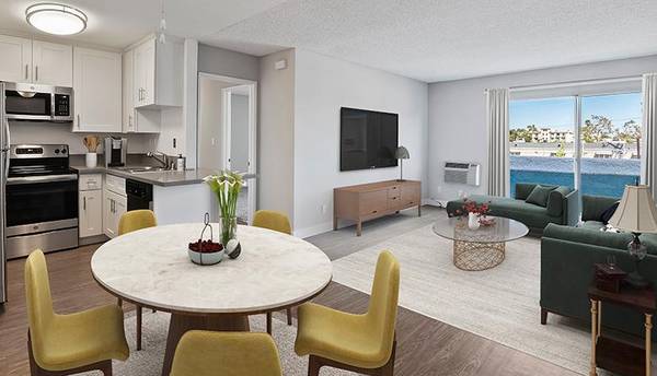 $2,733 / 1br - 646ft2 - Some Paid Utilities, Vertical Blinds, Air Conditioning, Ceiling Fan(s) (Tri-West, West Hollywood)63840114219777120