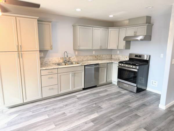 $2,650 / 3br - 1400ft2 - 3bed/3 bath Brand new 2 story Duplx for Rent by Owner In Modesto/Ceres (Ceres/ Modesto/ Oakdale/ Keyes/Salida/ Manteca/ Tracy/ Ripon)63970159284355120