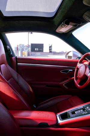 ¡PORSCHE 911 Carrera EN VENTA! - $52,000 (Chicago)63618847449475124