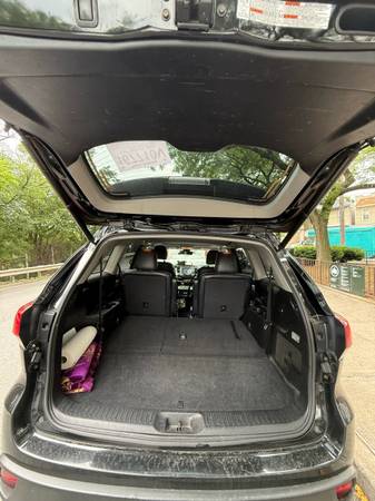 2019 Toyota Highlander mint condition - $17,490 (Maspeth)63654717815809124