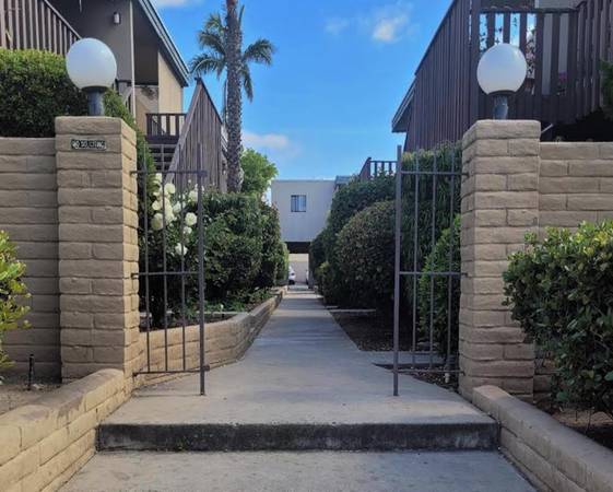 $2,050 / 1br - Comfortable One Bed - Downtown El Cajon Events - Walk-In Closets (Peach Avenue / El Cajon)63657260581377121
