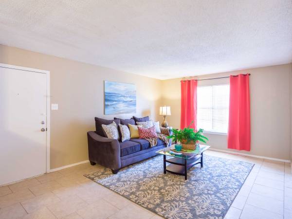 $1,050 / 3br - 1177ft2 - Spacious South Side 3 Bedroom 2 Bath Townhome (2400 Buffalo Gap Road Abilene, TX)63810575446401122