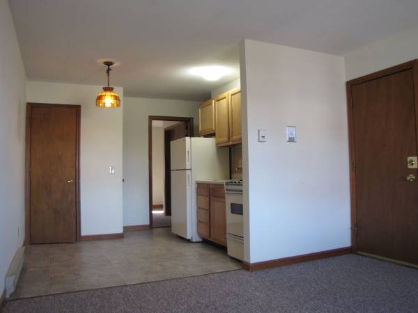 $1,225 / 1br - One Bedroom-Utilities Included! (West Springfield)64017045988738121