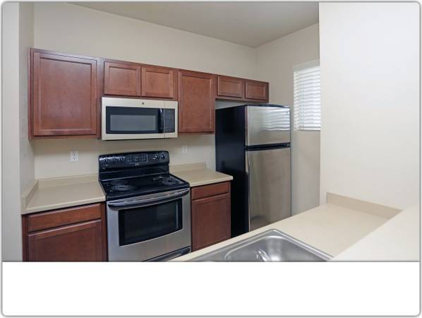 $1,863 / 3br - 1361ft2 - Cozy 3 BD / 2 BA complete with a private washer and dryer! (Salt Lake City)63670990000899120