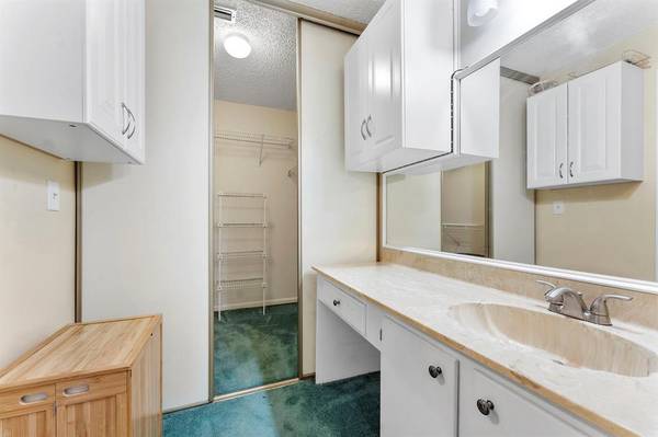 $350,000 / 3br - 1444ft2 - Three Bedroom Townhouse with Water Views in Coconut Creek (Coconut Creek)64001845424513124