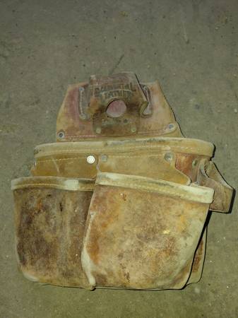 Leather tool holder 1