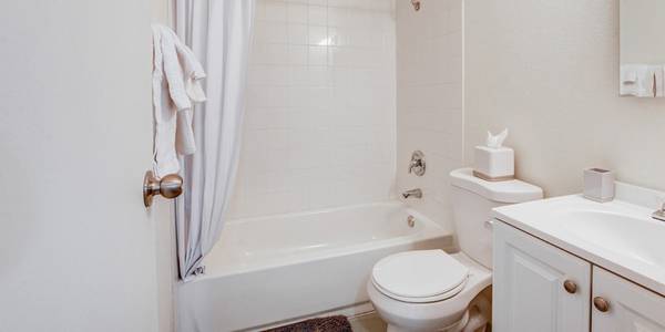 Laundry Facility, Full kitchen in apartment 1