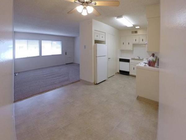 $1,520 / 1br - 720ft2 - Great Neighborhood, Courtyard, Spacious Closets63798509033091122