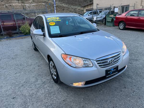 2010 Hyundai Elantra súper limpio con pocos kilómetros!! - $4.999 (Wenatchee, WA)63442620944769124
