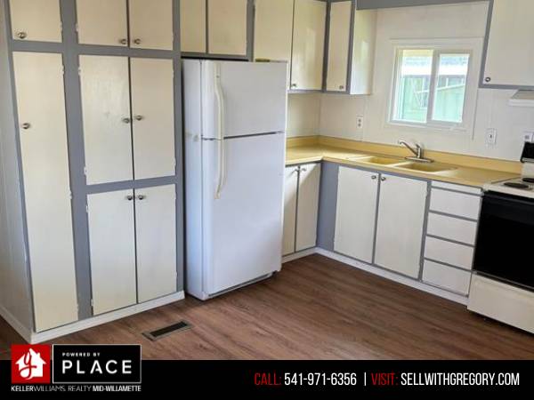 $22.500 / 2 hab - 840 pies² - "Hogar encantador de 2 dormitorios renovado en la deseable comunidad para mayores de 55 años de Springfield (Springfield, OR)"63373543639811124