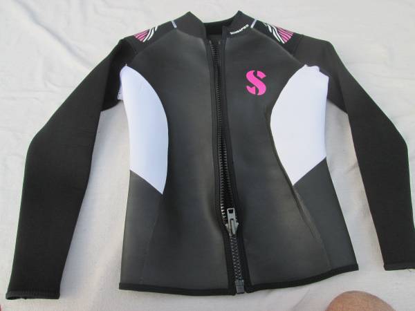 ScubaPro jacket, 3mm, Medium 1