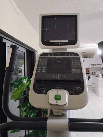 STEPPER PRECOR  C776I COMMERCIAL 1