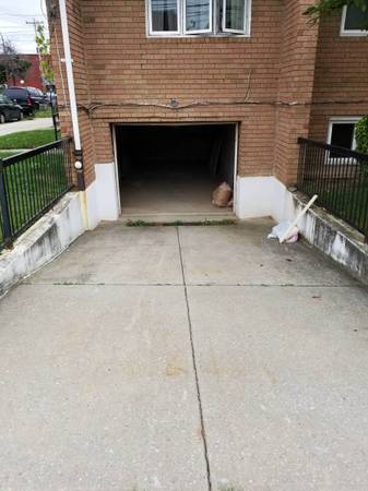 $550 / 450ft2 - EXCELLENT TWO CAR PRIVATE GARAGE FOR PARKING/STORAGE VERY PRIVATE (CANARSIE BROOKLYN)63788505384963120