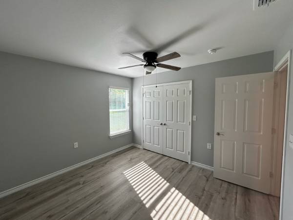 $1600.00 / 3br - 1200ft2 - Charming House in Gladewater, TX64037559010305124