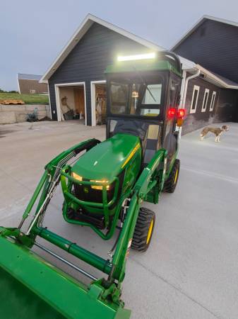 John Deere 1025R package 1