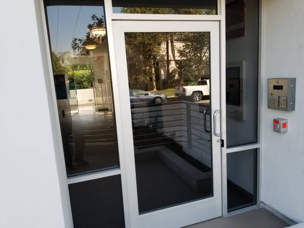 $3,030 / 2br - 1135ft2 - *^*The Bloomfield*^*  2 Beds/ 2 Baths (Toluca Lake)63701035095937122