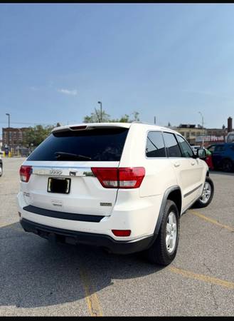 Beautiful Jeep Grand Cherokee LAREDO - $4,800 (Brooklyn)63654711385219123
