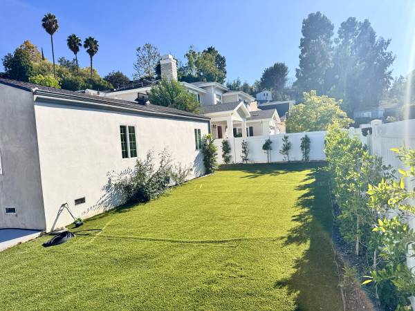 $5,500 / 3br - 1250ft2 - 3 bedroom 2 bath house for rent (Studio City)64280843128961122