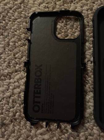 iphone 16e Otterbox - $50 (Mcdonough)63621002349699121