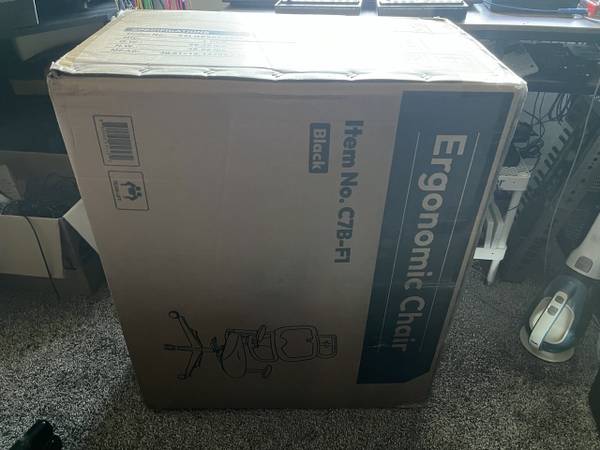 UNOPENED - FlexiSpot Premium Ergonomic Desk Chair - C7 2025 1