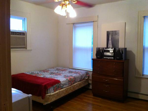 $975 Gorgeous House By Harvard Business Sch. (Allston / Cambridge line)63699295196673120