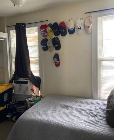 $1,150 One bedroom avail in a 3 beds apart close to Broadway Station/Red line63690793477763120