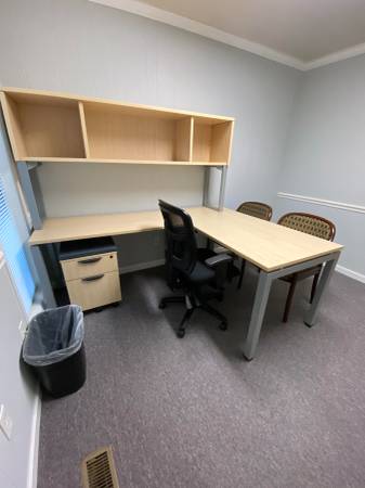 $812 / 100ft2 - 🏢Furnished Private Offices Now Leasing-Raleigh (Raleigh)63968071612931120