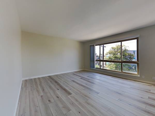 $3,025 / 2br - 1 MONTH FREE! Sunny 2 Bedroom near Morcom Rose Garden! (oakland lake merritt / grand)63873332099457122
