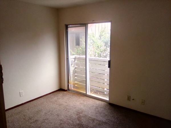 $2,550 / 2br - 900ft2 - 119 Crolls garden ct. (alameda)63622958165761123