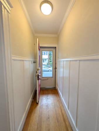 $2,400 / 1br - 800ft2 - Davis Sq 1BR - 8 Min Walk to T - HUGE -  DW - Free Laundry (Cambridge \ Davis Sq. \ N. Cambridge)63828484096387123