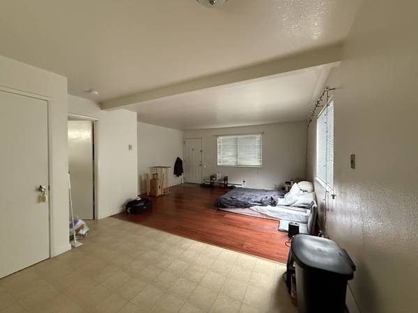 OPEN FLOOR PLAN STUDIO APT IN SAN PABLO 1