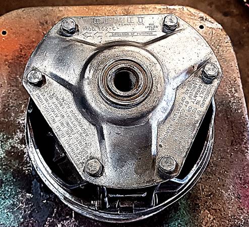 Comet 102c  snowmobile clutch 1