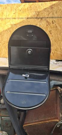 large parcel mailbox 1