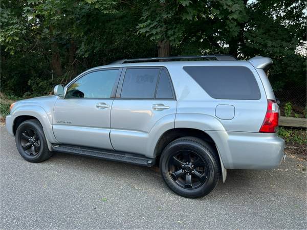 2007 Toyota 4Runner Limited 4X4 V6 - $7.900 (Queens)63470771220609123
