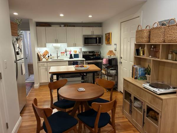 $2,585 / 469ft2 - Estudio encantador en Back Bay – $2,585/mes – Calefacción y agua caliente incluidos (1 de octubre) (Back Bay, Boston)63817540137091122