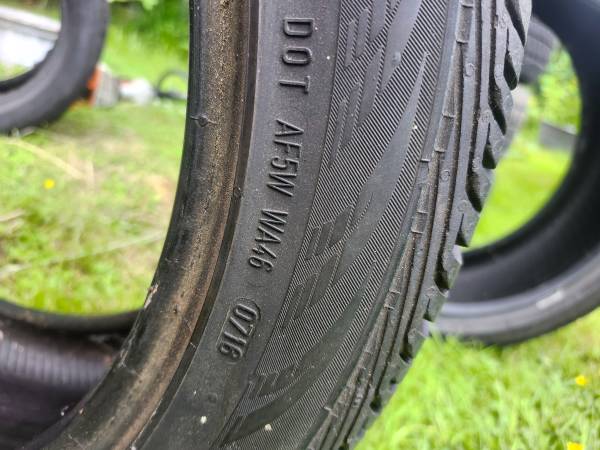 Neumáticos Continental Contiprocontact 255/40R19 usados - $50 (Tacoma)63471373018753122