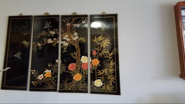 Handsome Black Lacquered Panels (4) displaying flowers 1